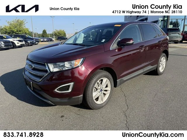 Used 2018  Ford SEL image 1