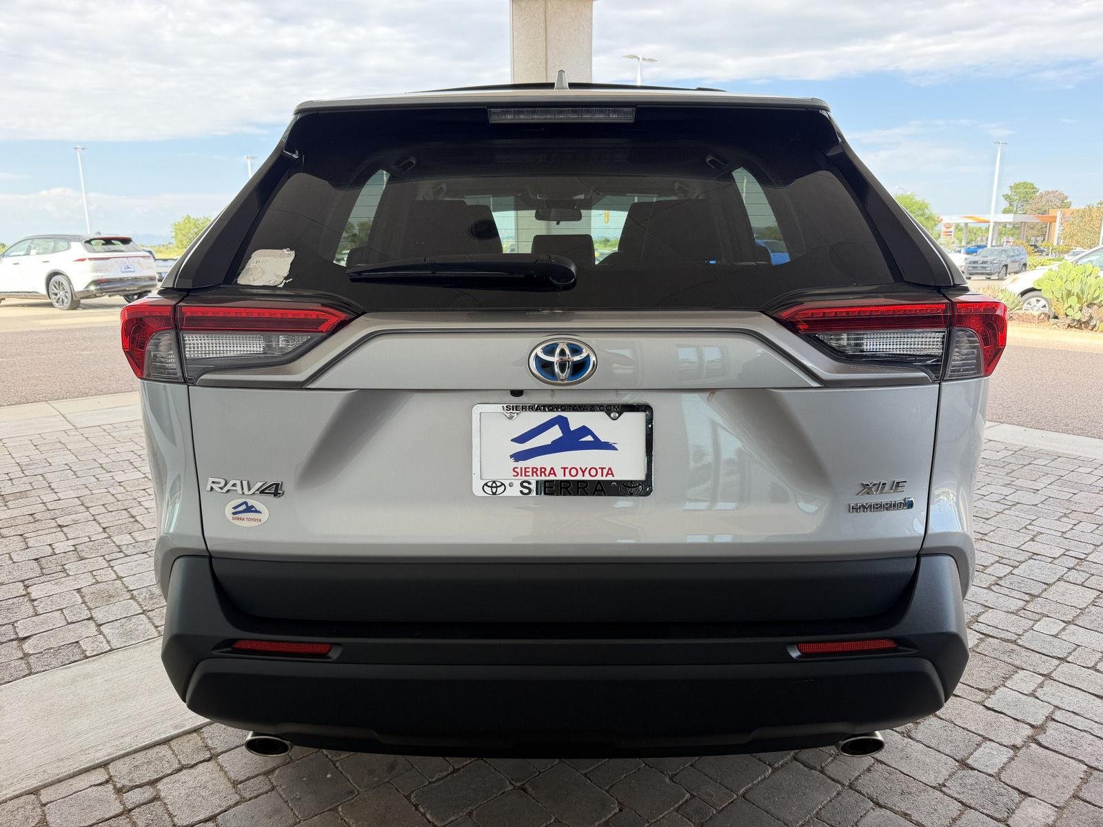 Used 2021 Silver Sky Metallic Toyota Hybrid XLE image 4
