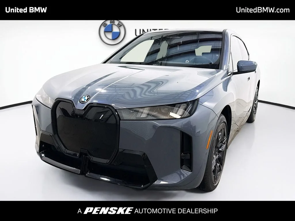 2026 BMW iX xDrive60's photo