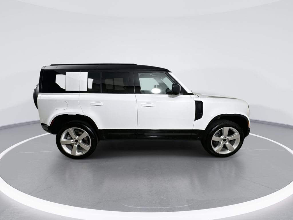 2026 Land Rover Defender X-Dynamic SE - Photo 9