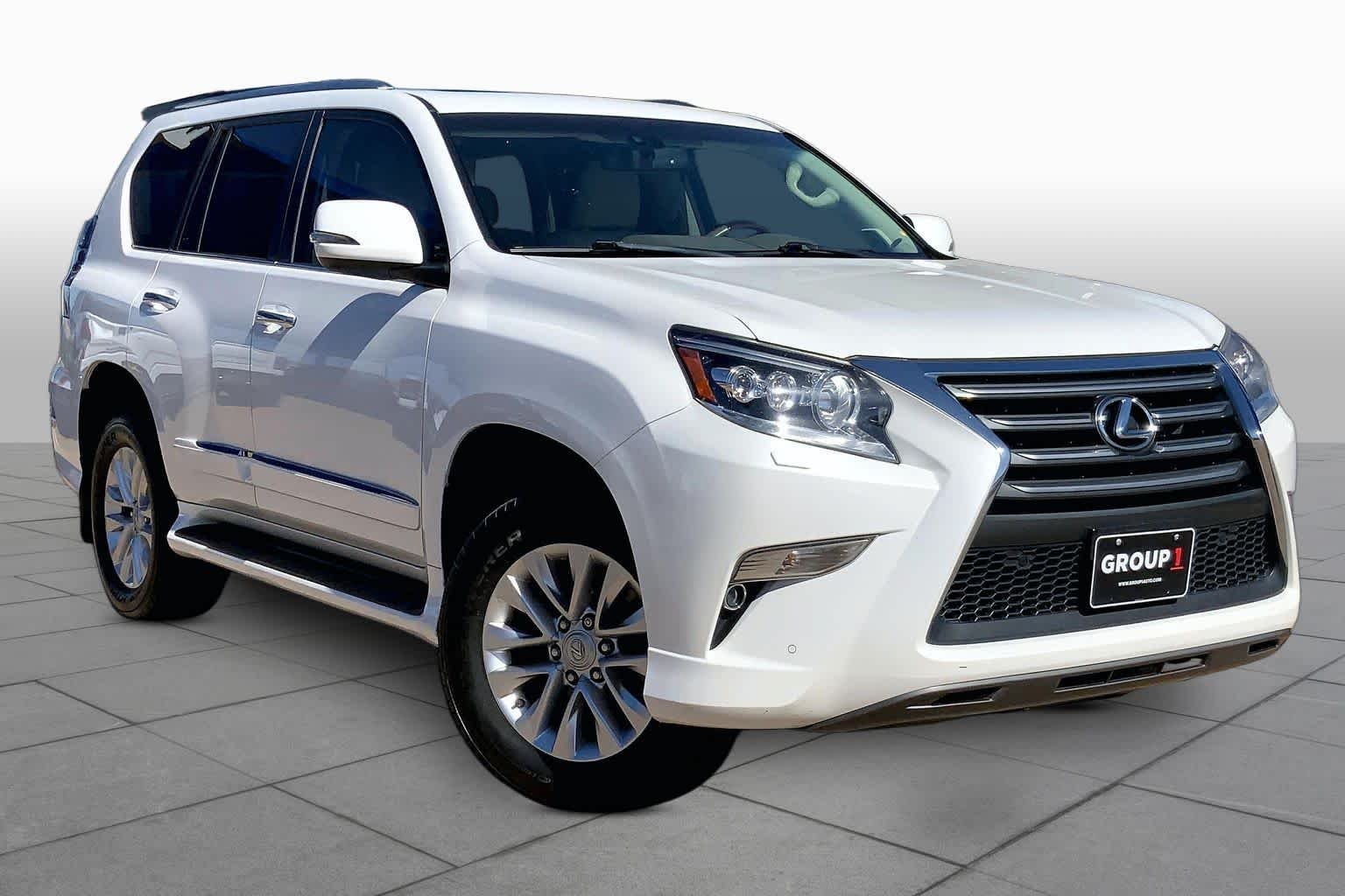 Used 2015 Starfire Pearl Lexus  image 3