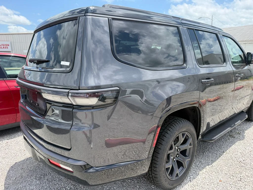 New 2026 Gray Jeep Upland image 4