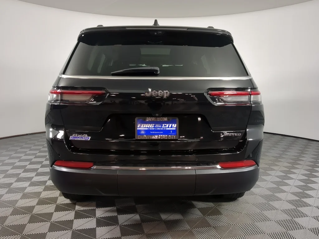 Used 2023 Black Jeep Limited image 7