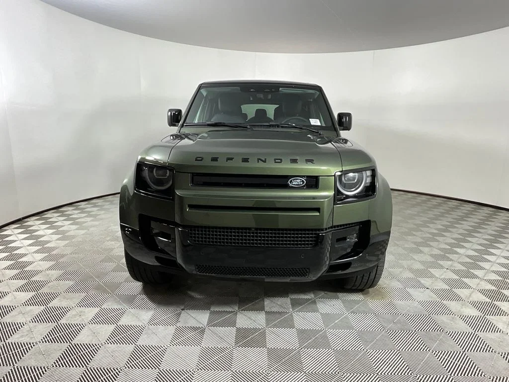2026 Land Rover Defender X-Dynamic SE - Photo 7