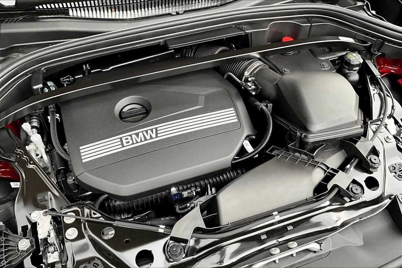 New 2026 Vegas Red Metallic BMW xDrive28i image 17