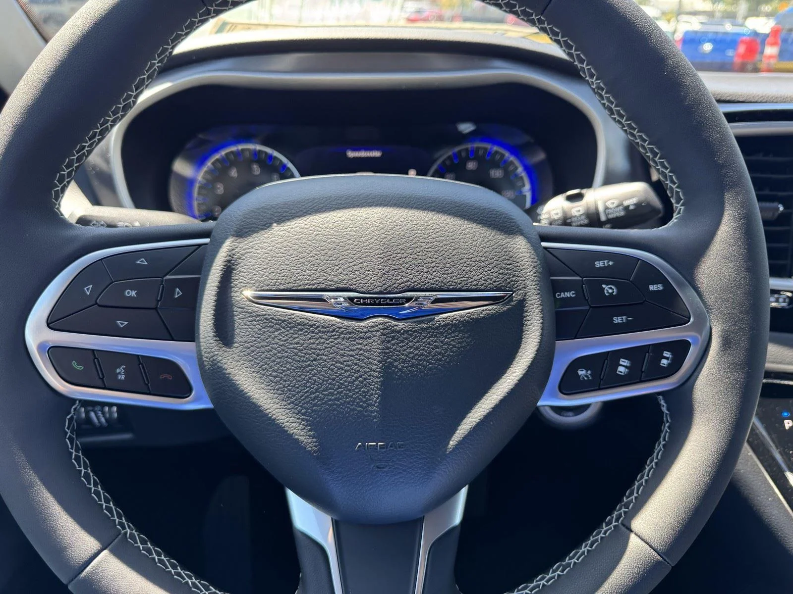 2025 Chrysler Voyager LX - Photo 21