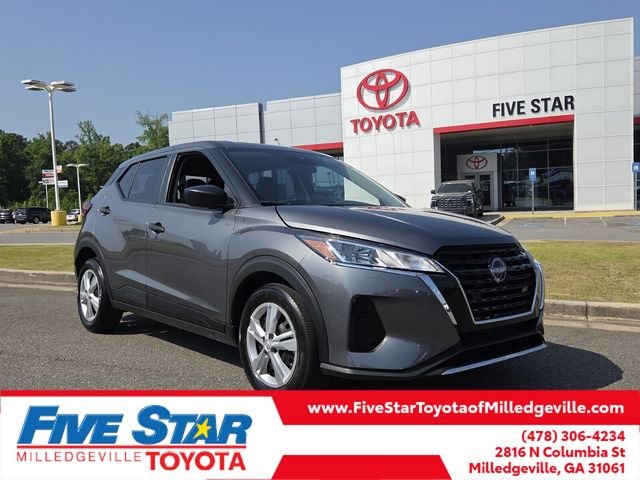 Used 2025 Gray Nissan S image 1
