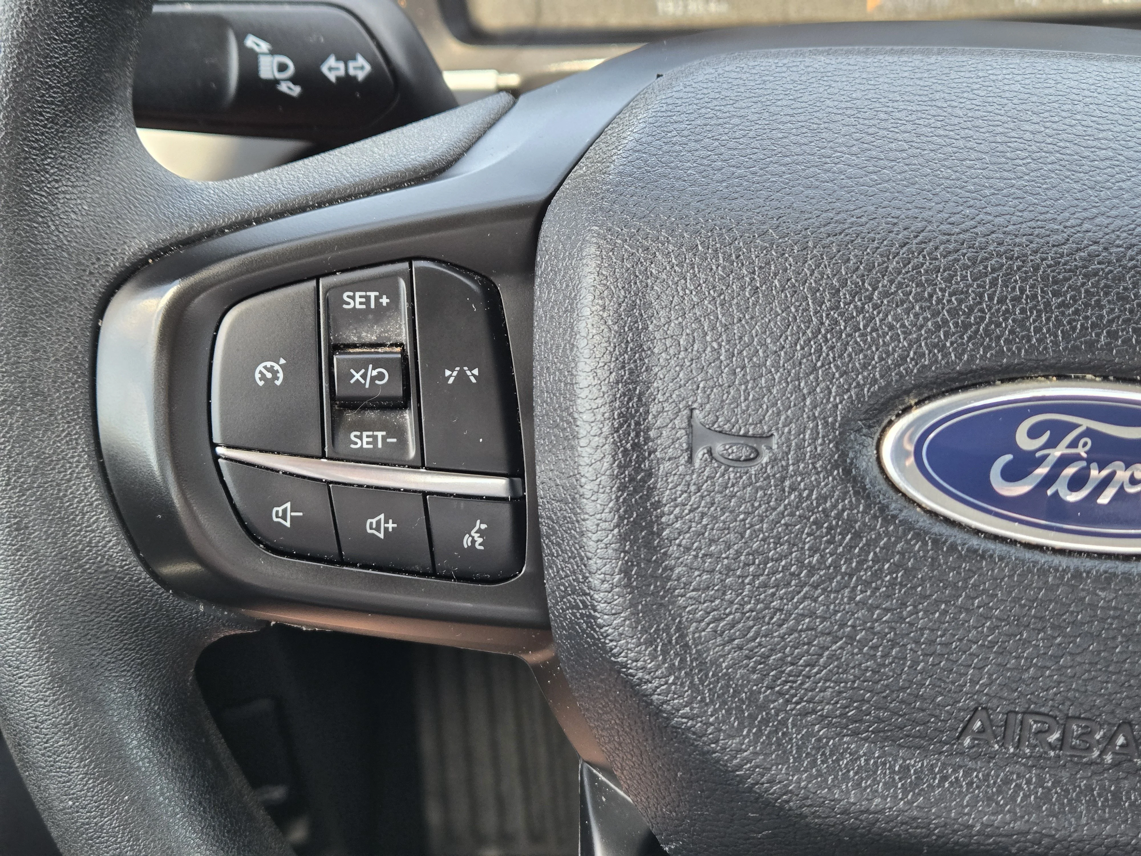 Used 2025 Oxford White Ford XL image 23