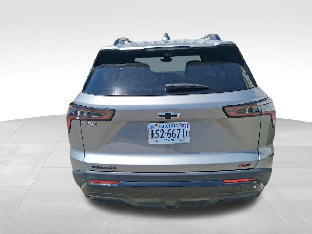 Used 2025 Gray Chevrolet RS image 7