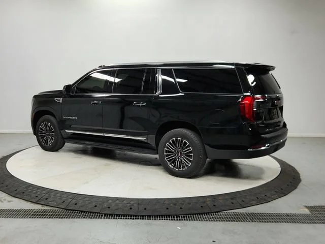 Used 2026 Onyx Black GMC Elevation image 6