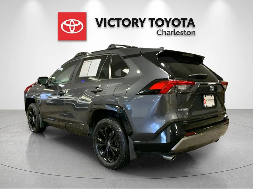 Used 2023 Gray Toyota SE image 3