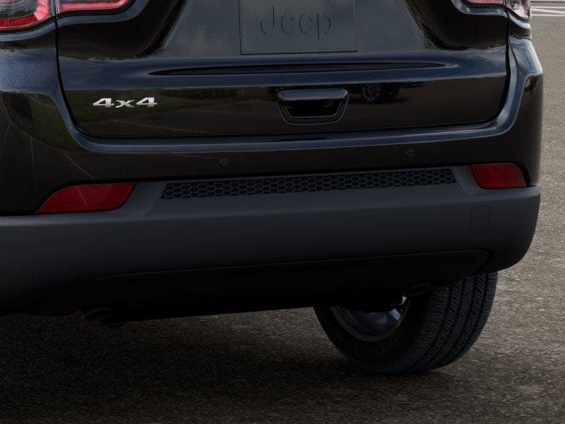 New 2026 Diamond Black Crystal Pearlcoat Jeep Limited image 13