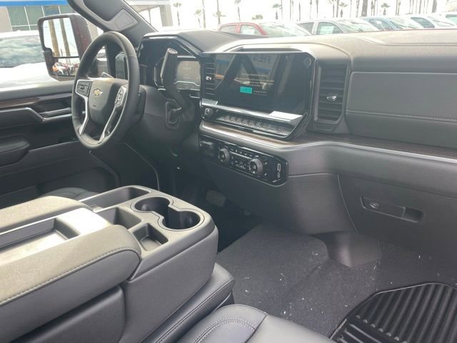 2025 Chevrolet Silverado 2500 HD LT - Photo 17