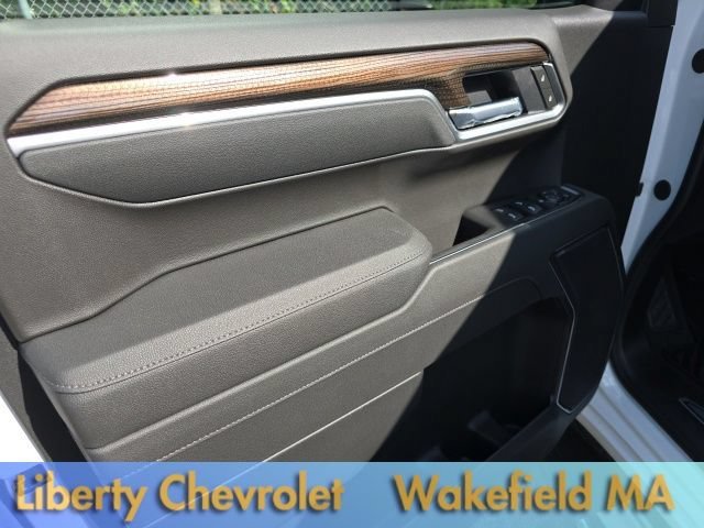 New 2026 Summit White Chevrolet LT image 11
