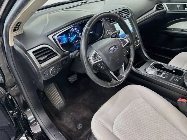 Certified Used 2020 Black Metallic Ford SE image 9