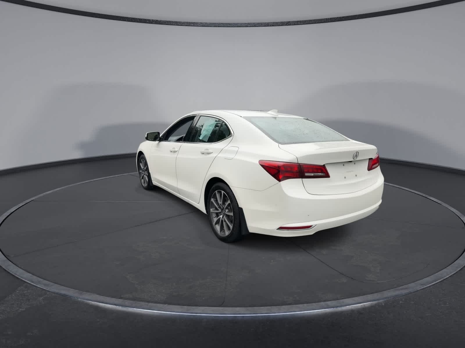 Used 2017 Bellanova White Pearl Acura V6 image 6