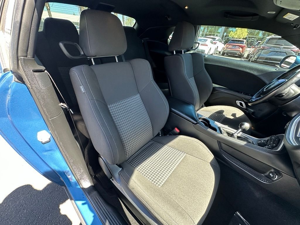 Used 2022  Dodge R/T image 19
