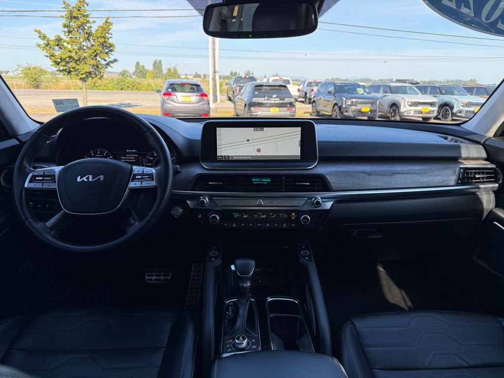 Certified Used 2022 Silver Kia SX image 22