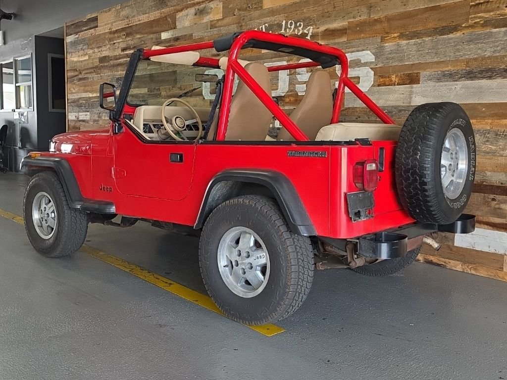 Used 1989 RED Jeep S image 4