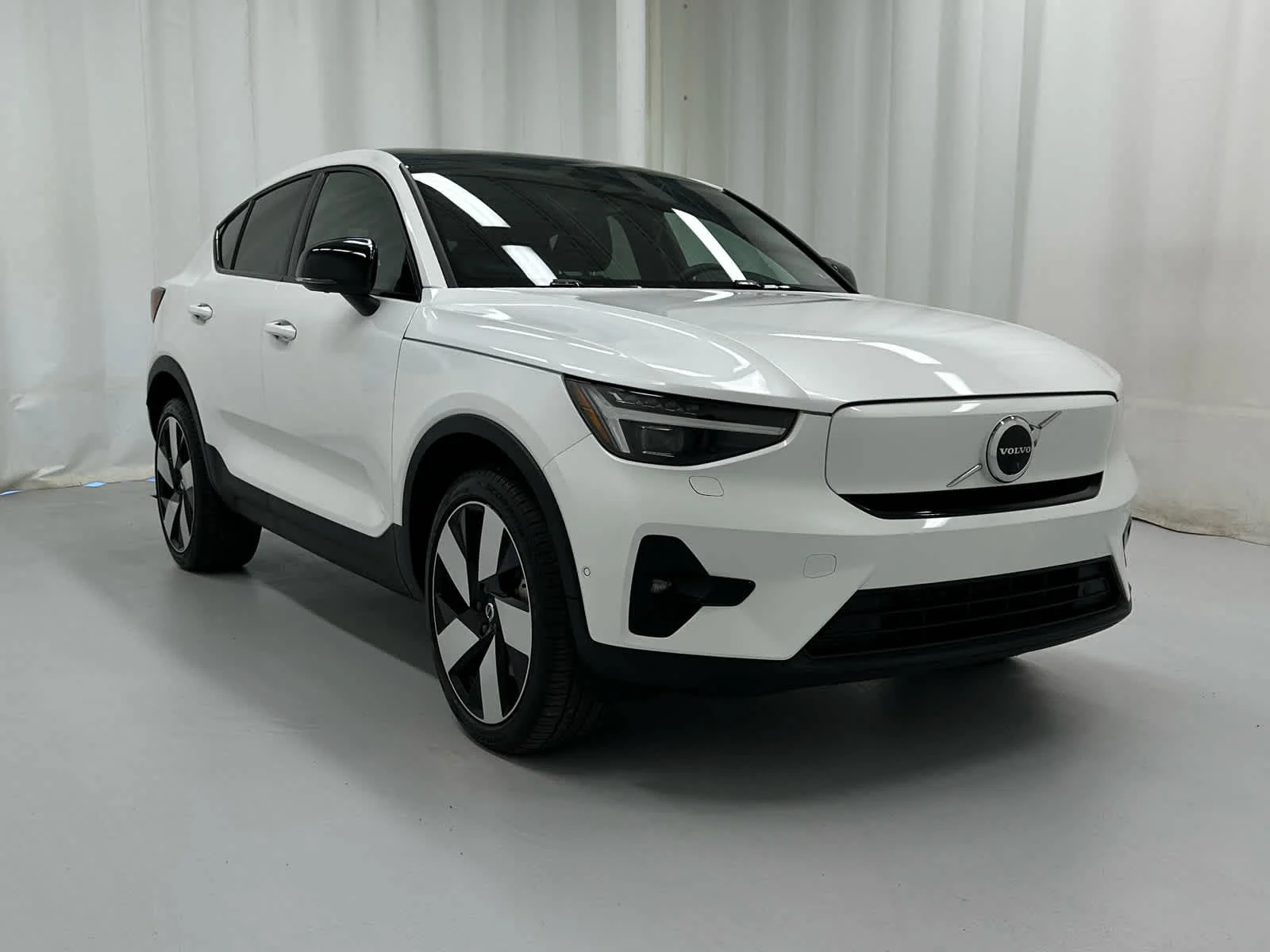 2023 Volvo C40 P8 Recharge Ultimate AWD's photo