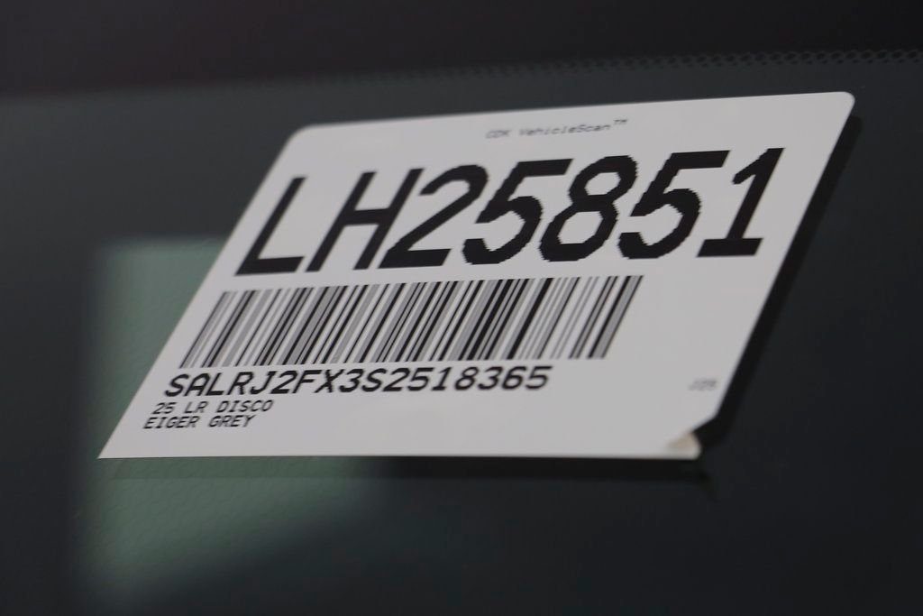 New 2025 Eiger Grey LAND ROVER S image 27