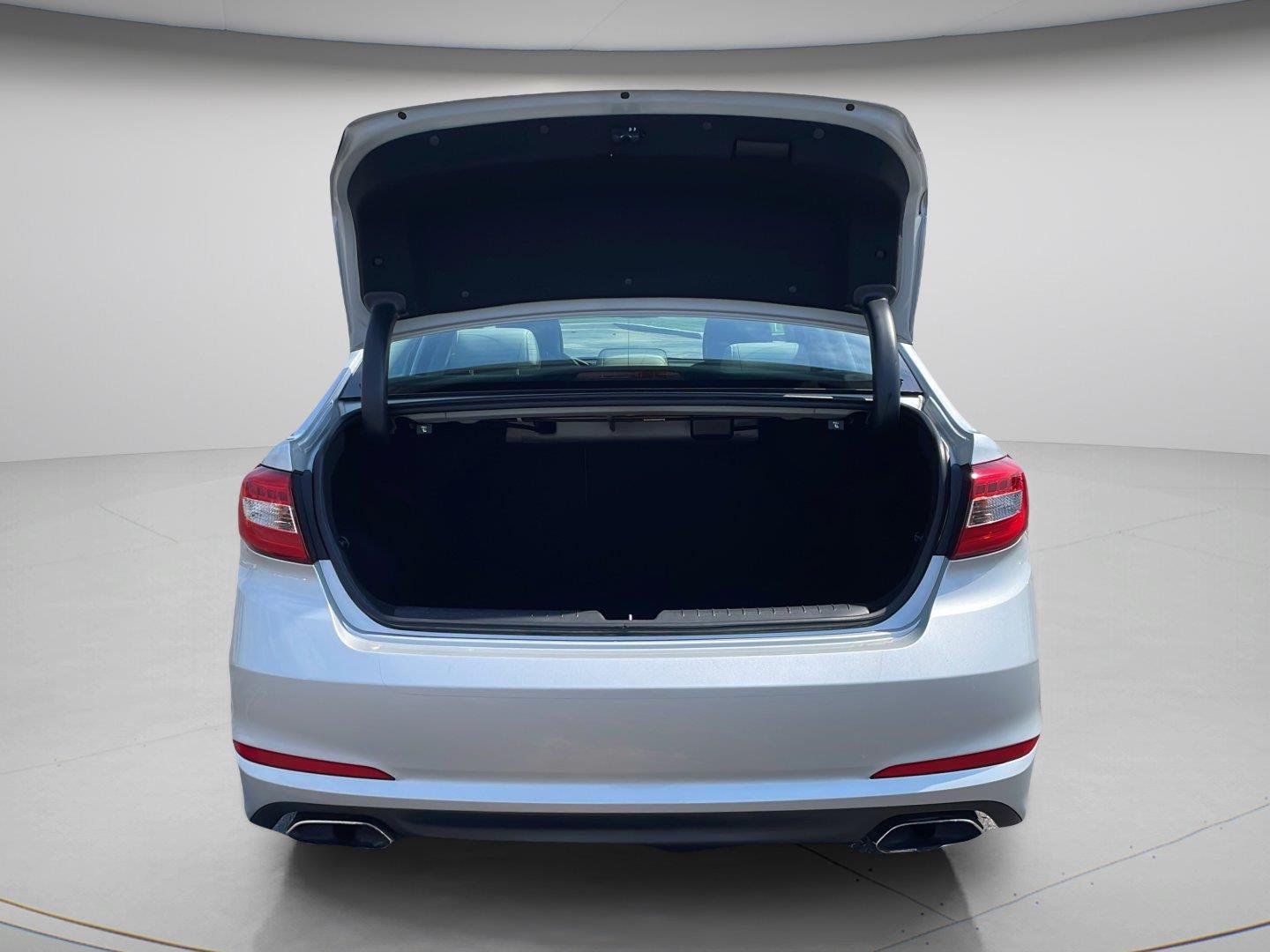 Used 2016 Symphony Silver Hyundai 2.4L Limited image 25