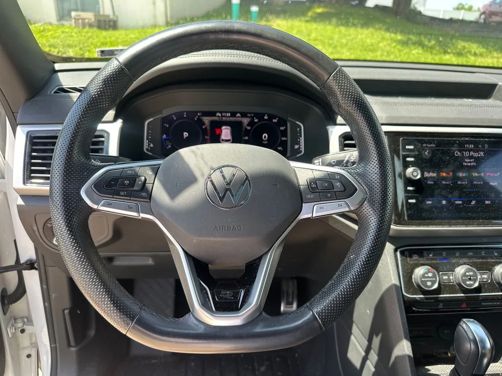 Used 2022 White Volkswagen 3.6L V6 SEL Premium R-Line image 14