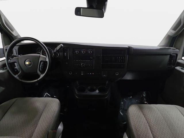 Used 2022 White Chevrolet LT image 10