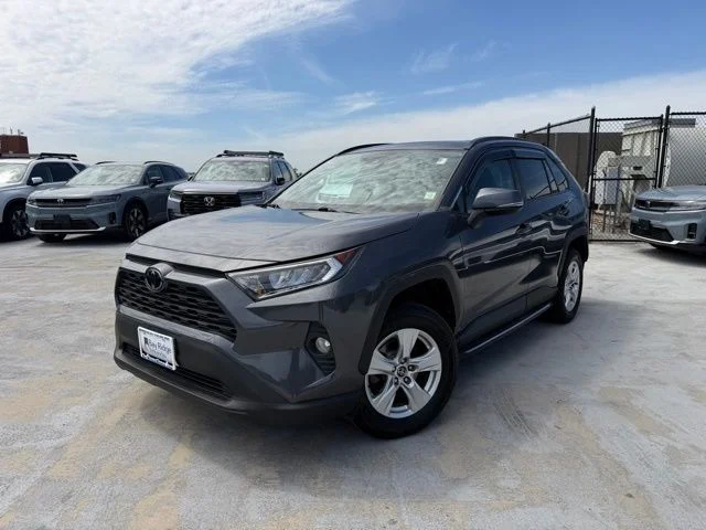 2020 Toyota RAV4 XLE AWD's photo