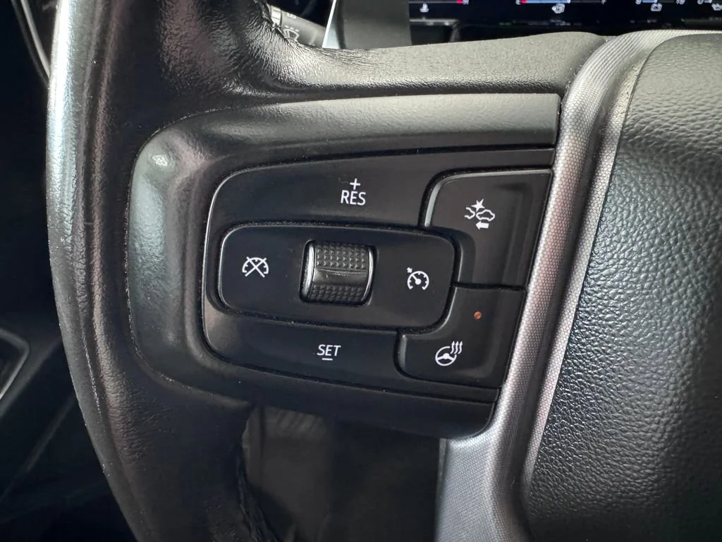 Used 2022 Titanium Rush Metallic GMC Elevation image 17