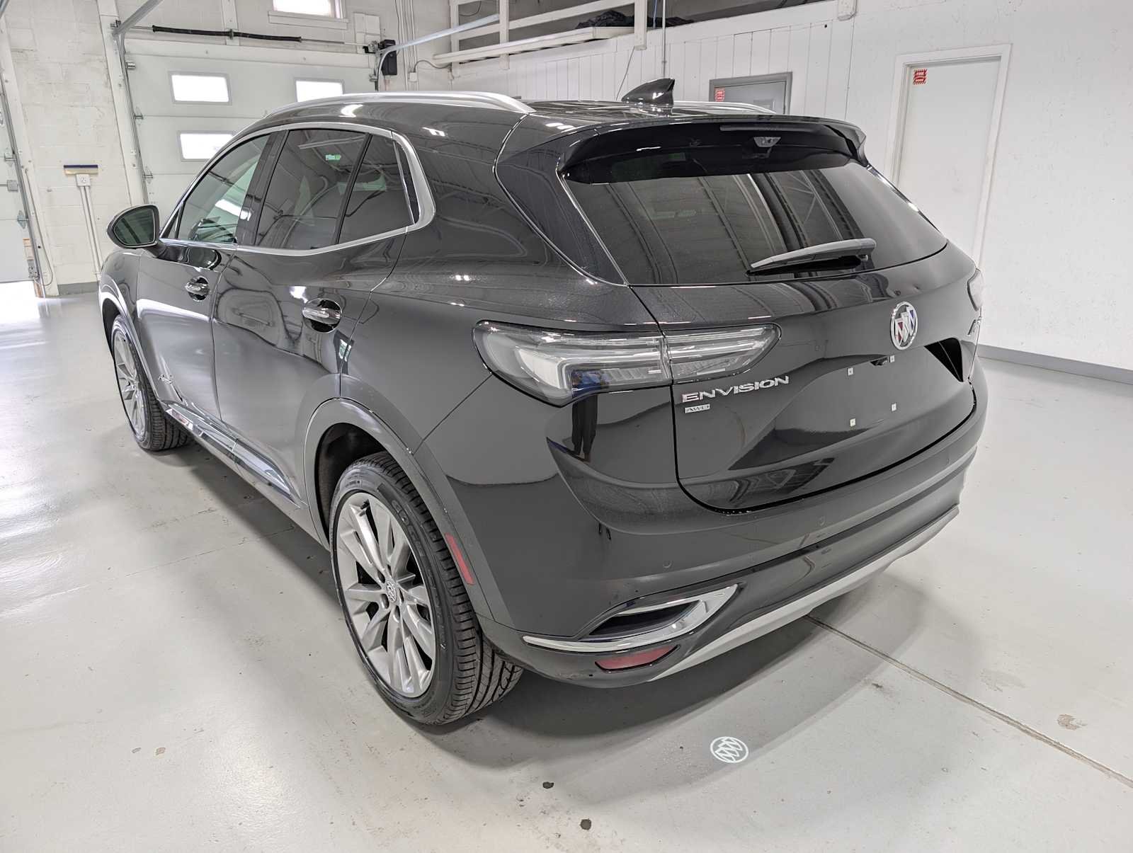 Used 2023 Ebony Twilight Metallic Buick Avenir image 9