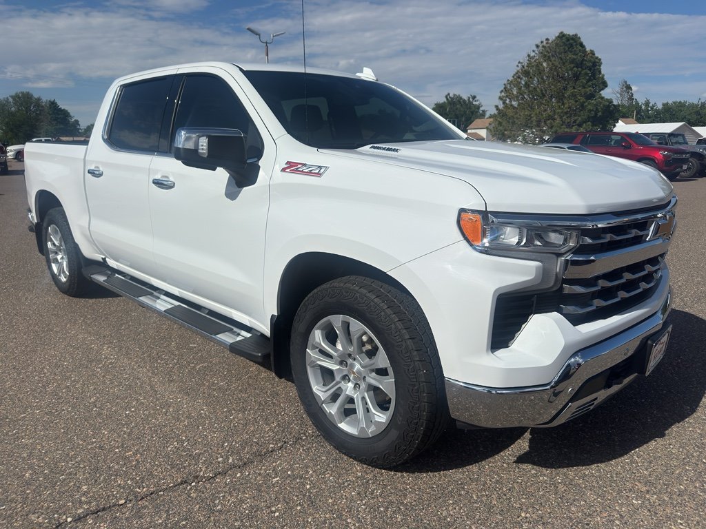 Used 2023 Summit White Chevrolet LTZ image 4