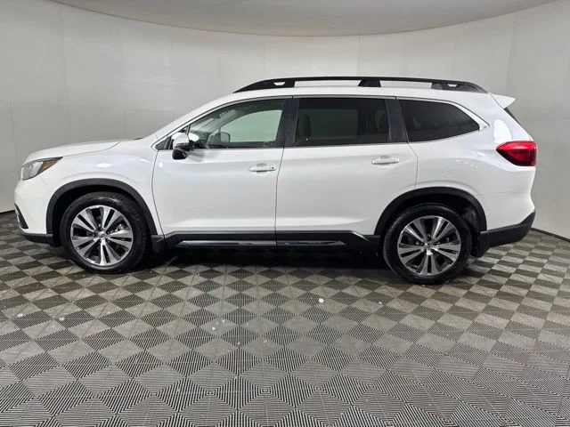 Used 2019 Crystal White Pearl Subaru Limited image 7