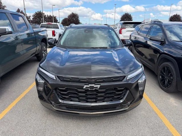Used 2024 Black Chevrolet ACTIV image 2