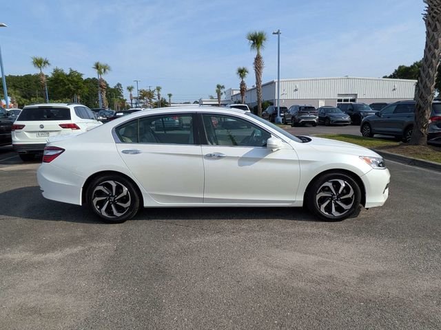 Used 2017 White Honda EX-L image 3