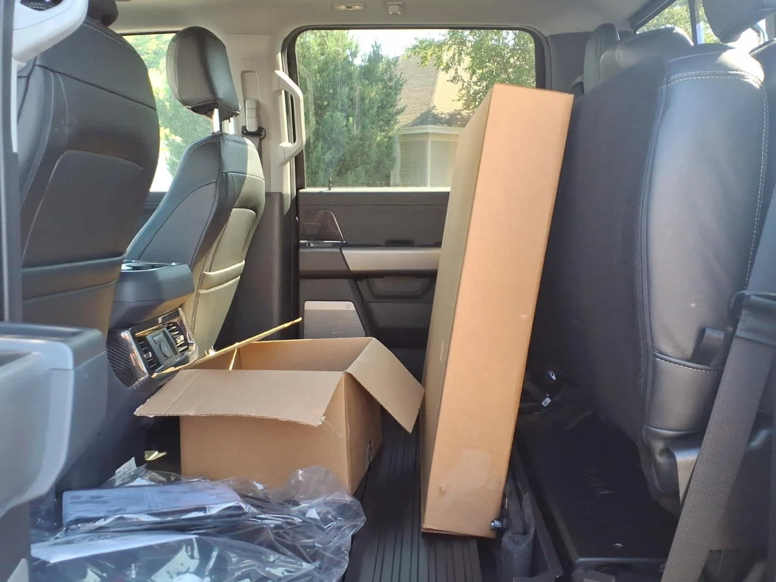 New 2026 Agate Black Metallic Ford LARIAT image 15