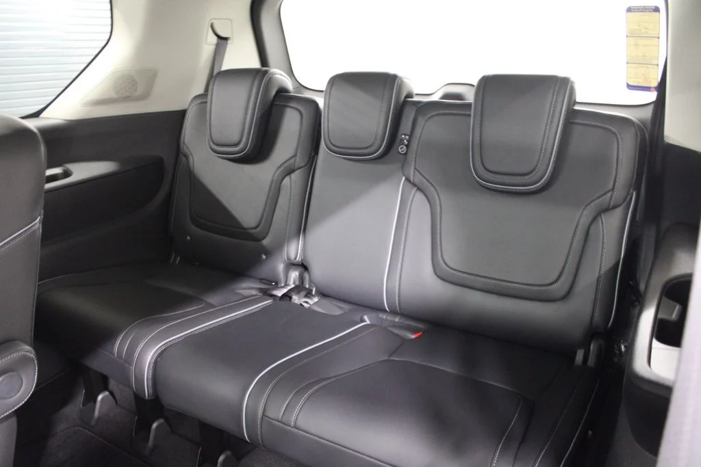 New 2025 GRAND BLUE INFINITI LUXE image 37