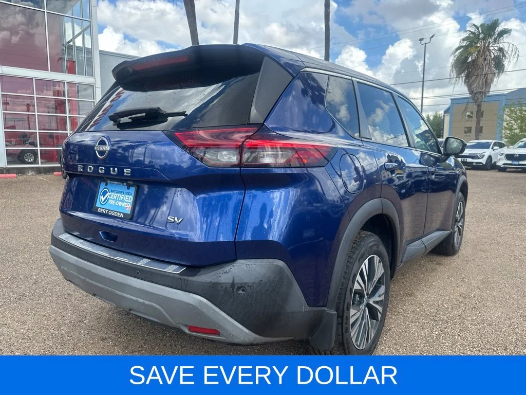 Used 2022 Blue Nissan SV image 4