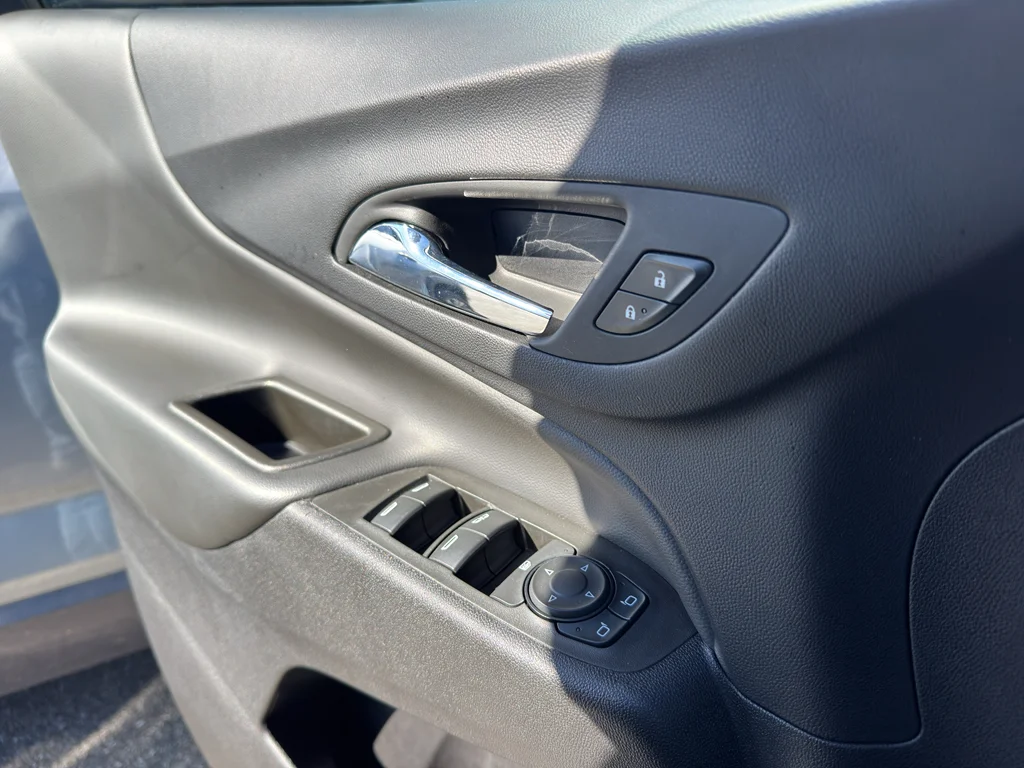 2024 Chevrolet Equinox LT - Photo 11