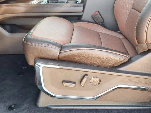 New 2026 Star White Metallic Tri-Coat Ford F-350® King Ranch® image 25