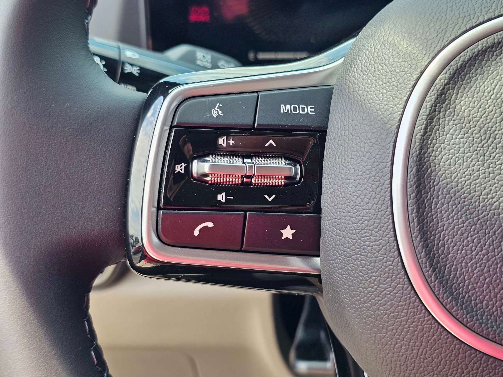 New 2026 Aurora Black Pearl Kia LXS image 20