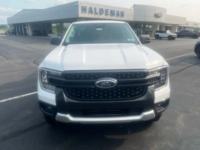 New 2026 Oxford White Ford XLT image 2