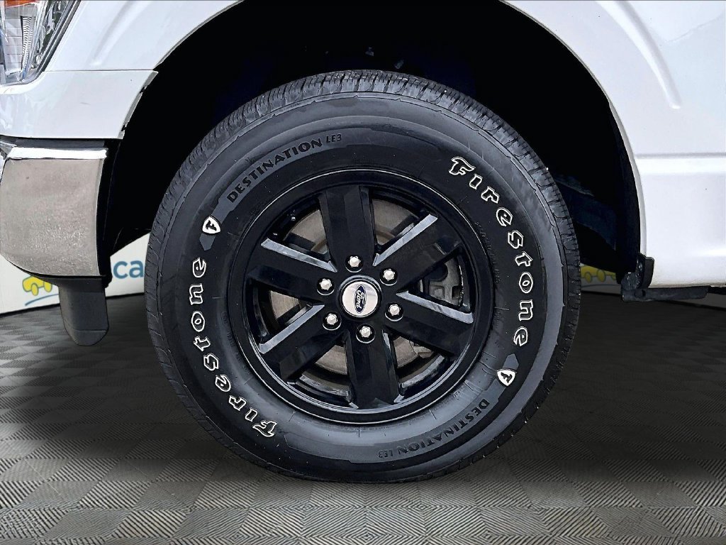 Used 2021 White Ford XLT image 7