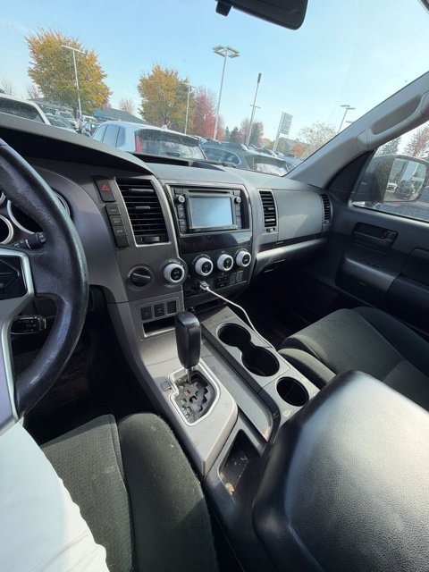Used 2016 Black Toyota SR5 image 10