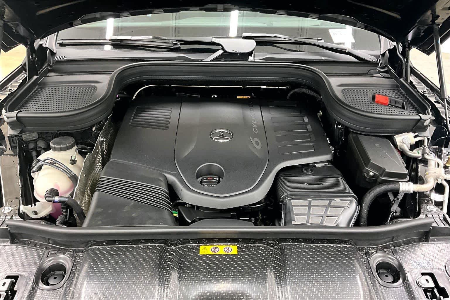 New 2026 Obsidian Black Metallic Mercedes-Benz GLE 450 image 16