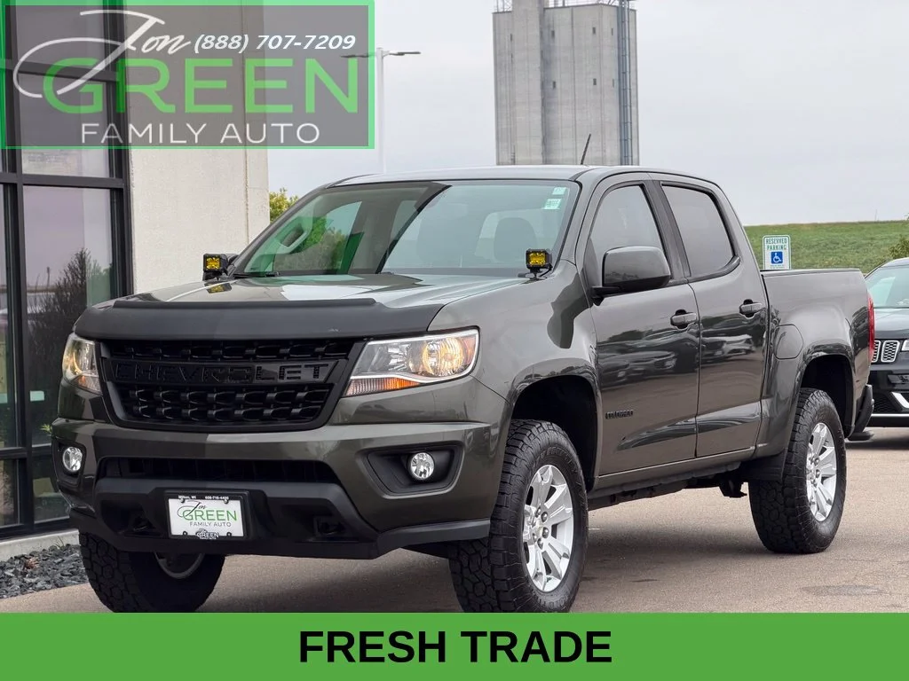 Used 2018 Green Chevrolet LT image 1