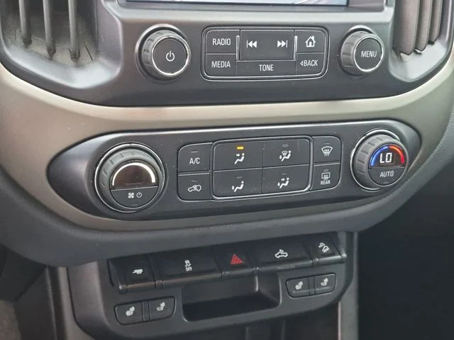 Used 2016 Red Chevrolet Z71 image 24