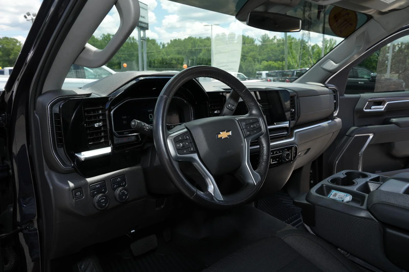 Used 2022 Dark Ash Metallic Chevrolet LT (2FL) image 20