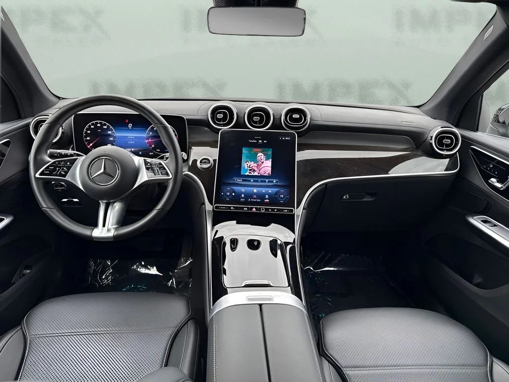 Used 2023 Black Mercedes-Benz GLC 300 image 12
