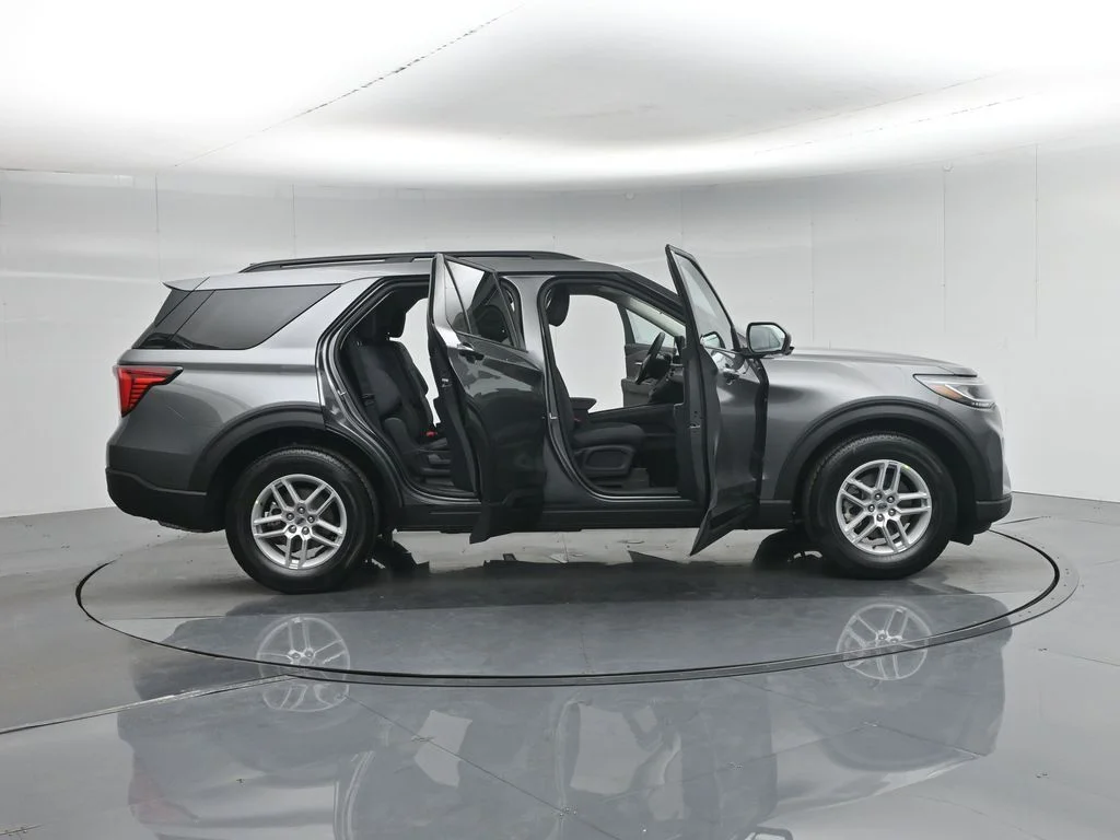 New 2026 Gray Ford Active image 4